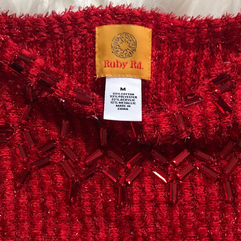 Sparkly red gem accent collar 🌹 - Picture 7 of 8